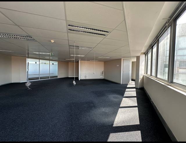 110M² OFFICE TO LET IN CENTURION CENTRAL